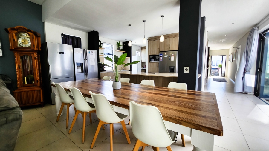 To Let 3 Bedroom Property for Rent in Sitari Country Estate Western Cape